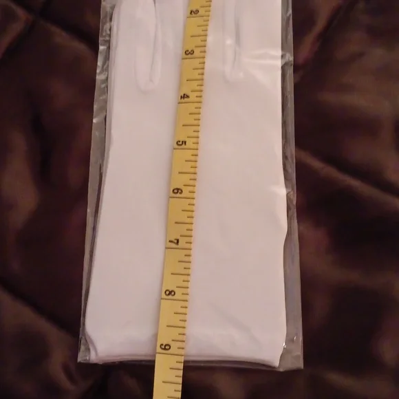 White Formal Gloves - Single Pair - Picture 4 of 5